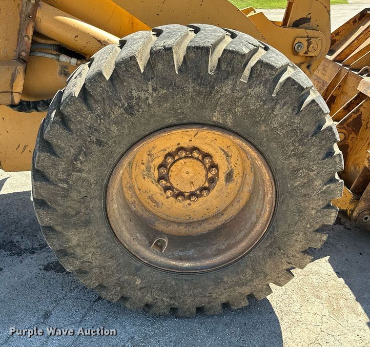 image for item DM6487 1993 Dresser 518  wheel loader