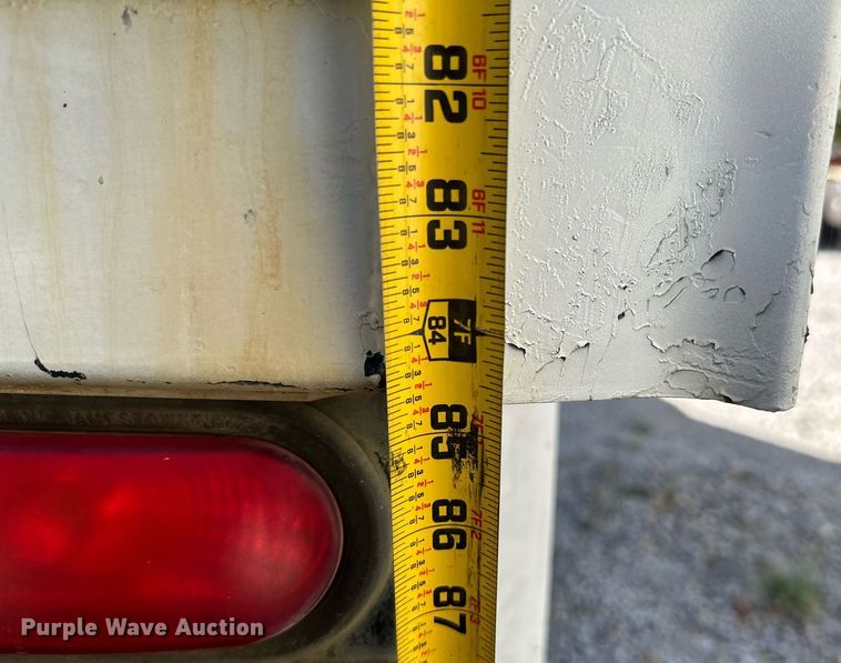 image for item DM6493 1993 Ford E350  box truck