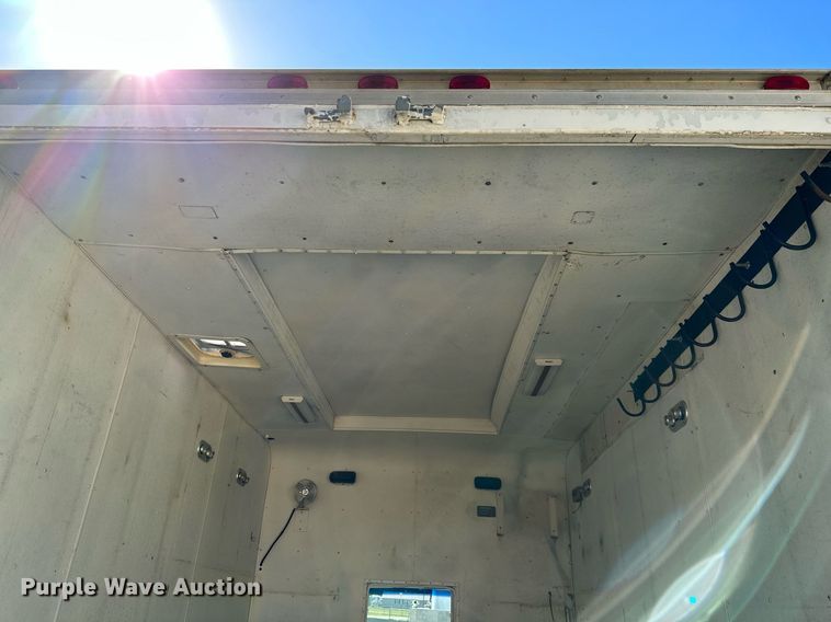 image for item DM6493 1993 Ford E350  box truck