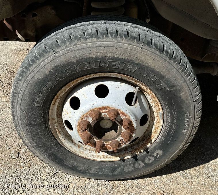 image for item DM6493 1993 Ford E350  box truck