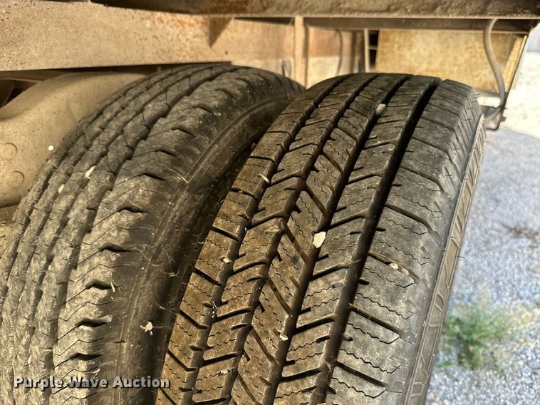 image for item DM6493 1993 Ford E350  box truck