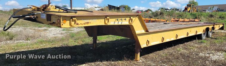 image for item DN4140 1989 Trail King  drop deck equipment trailer