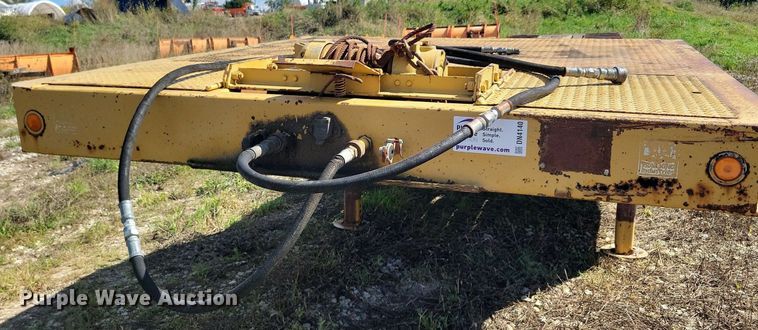 image for item DN4140 1989 Trail King  drop deck equipment trailer