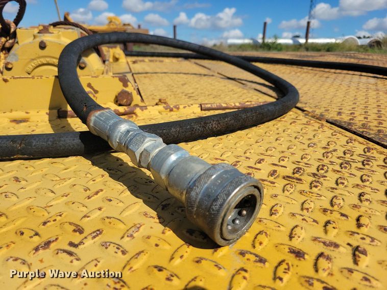 image for item DN4140 1989 Trail King  drop deck equipment trailer