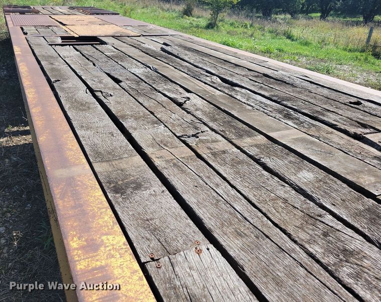 image for item DN4140 1989 Trail King  drop deck equipment trailer