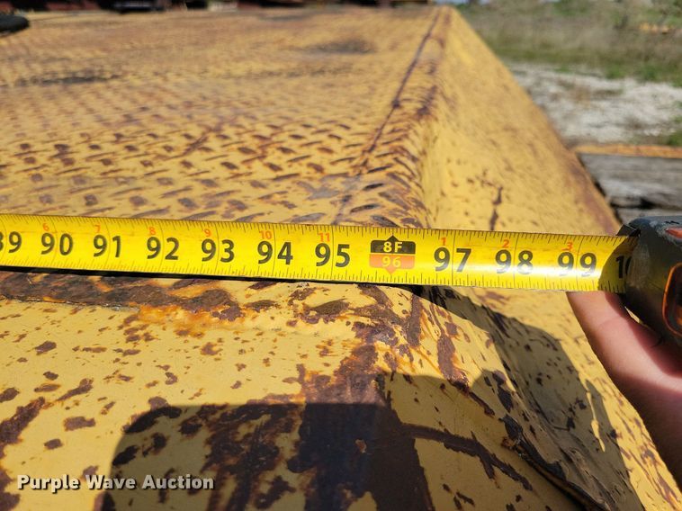 image for item DN4140 1989 Trail King  drop deck equipment trailer