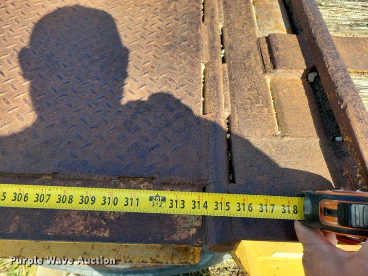 image for item DN4140 1989 Trail King  drop deck equipment trailer