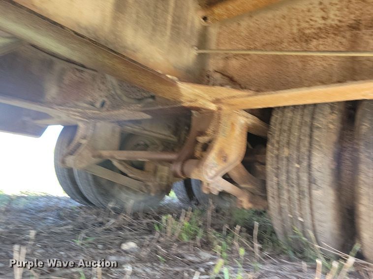 image for item DN4140 1989 Trail King  drop deck equipment trailer