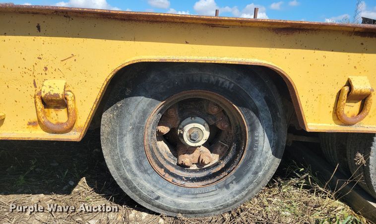 image for item DN4140 1989 Trail King  drop deck equipment trailer