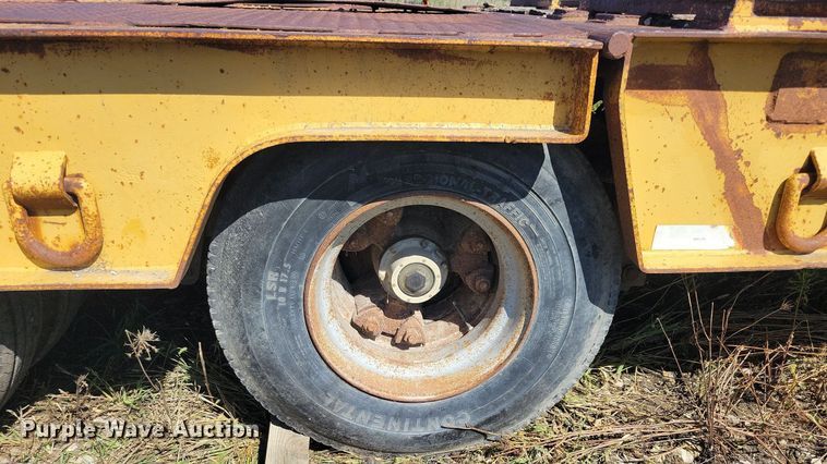 image for item DN4140 1989 Trail King  drop deck equipment trailer