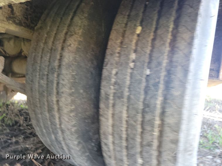 image for item DN4140 1989 Trail King  drop deck equipment trailer