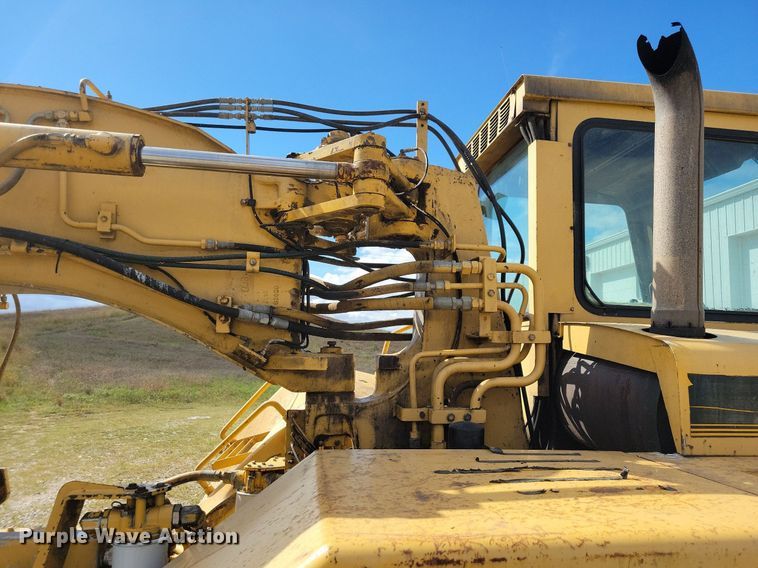 image for item DN4141 1995 John Deere 762B  scraper