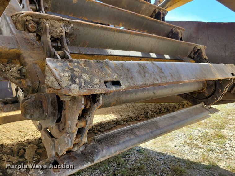 image for item DN4141 1995 John Deere 762B  scraper