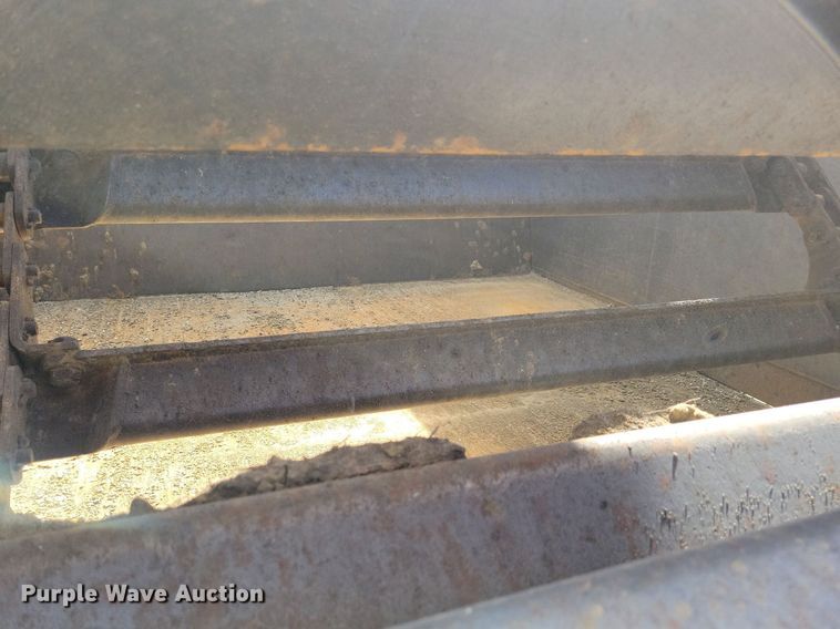 image for item DN4141 1995 John Deere 762B  scraper