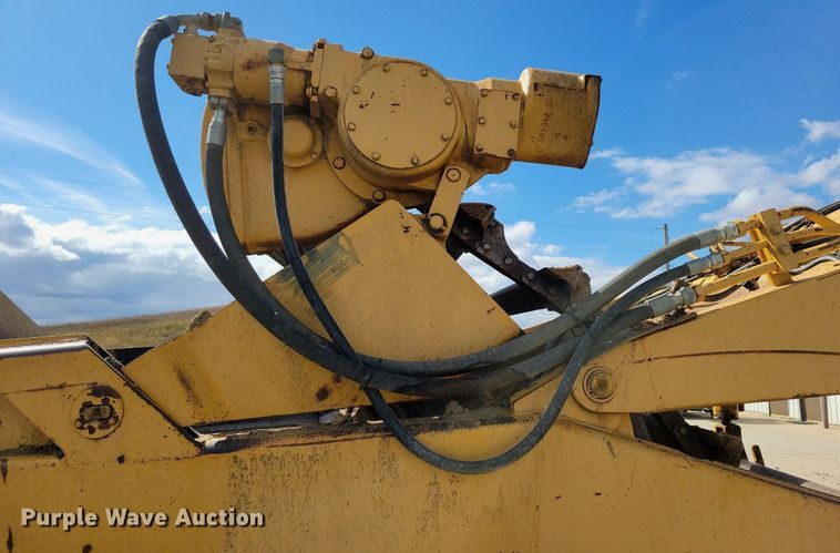 image for item DN4141 1995 John Deere 762B  scraper