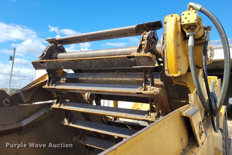 image for item DN4141 1995 John Deere 762B  scraper