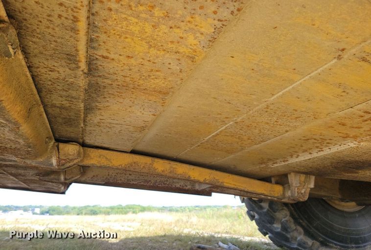 image for item DN4141 1995 John Deere 762B  scraper