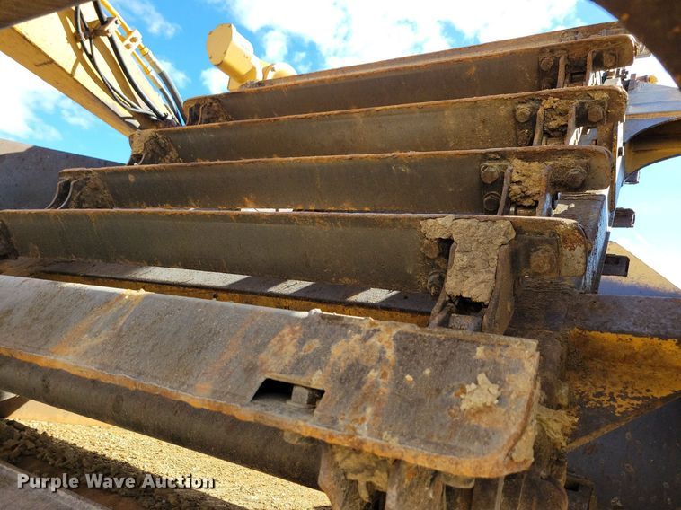 image for item DN4141 1995 John Deere 762B  scraper