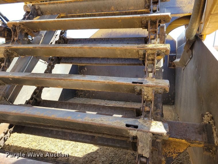 image for item DN4141 1995 John Deere 762B  scraper