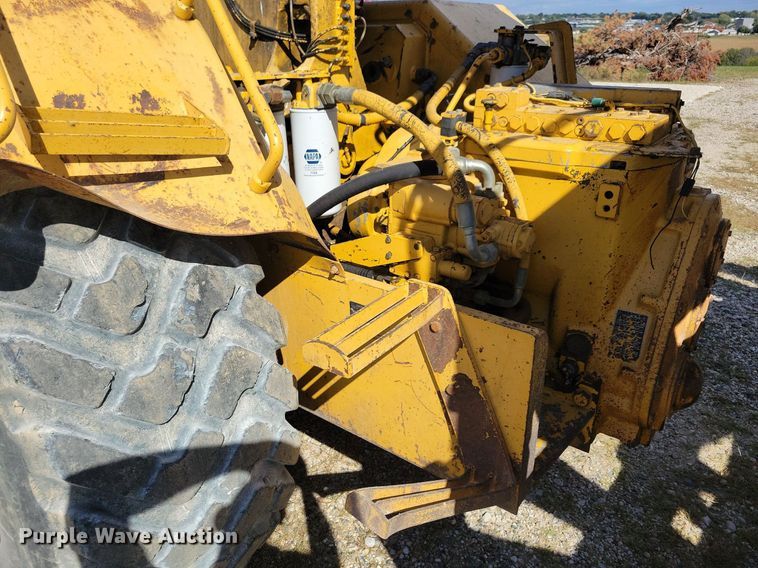 image for item DN4141 1995 John Deere 762B  scraper