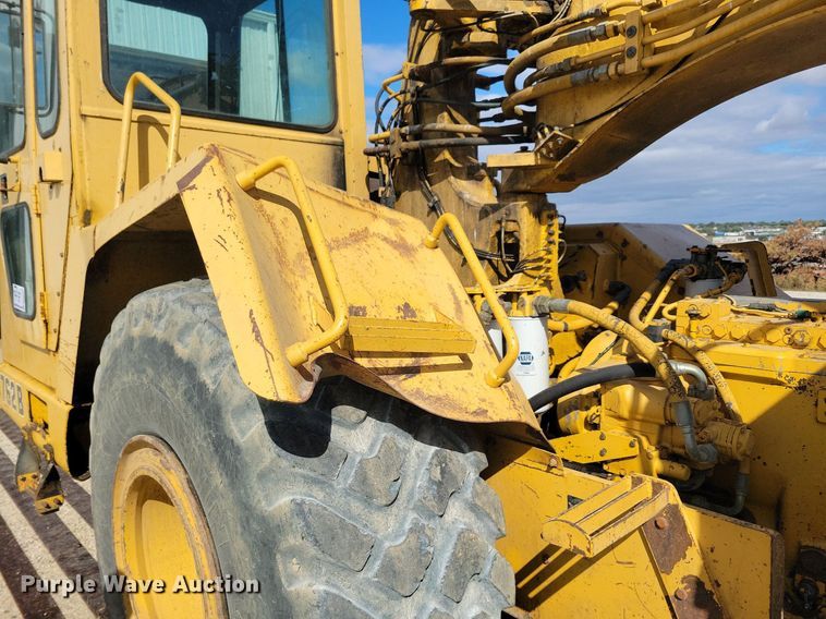 image for item DN4141 1995 John Deere 762B  scraper