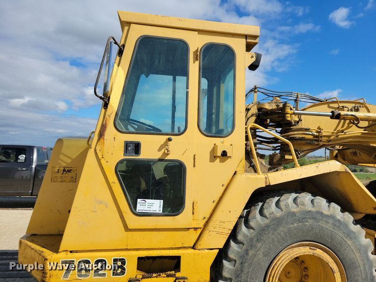 image for item DN4141 1995 John Deere 762B  scraper