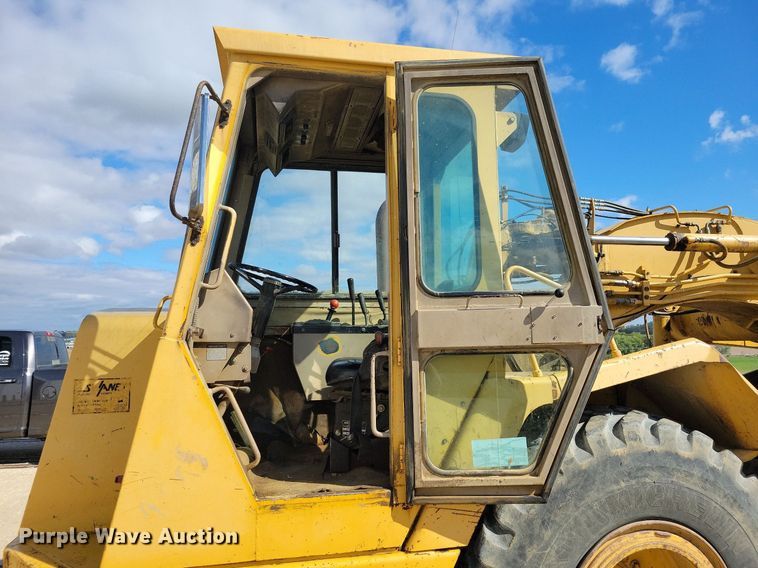 image for item DN4141 1995 John Deere 762B  scraper