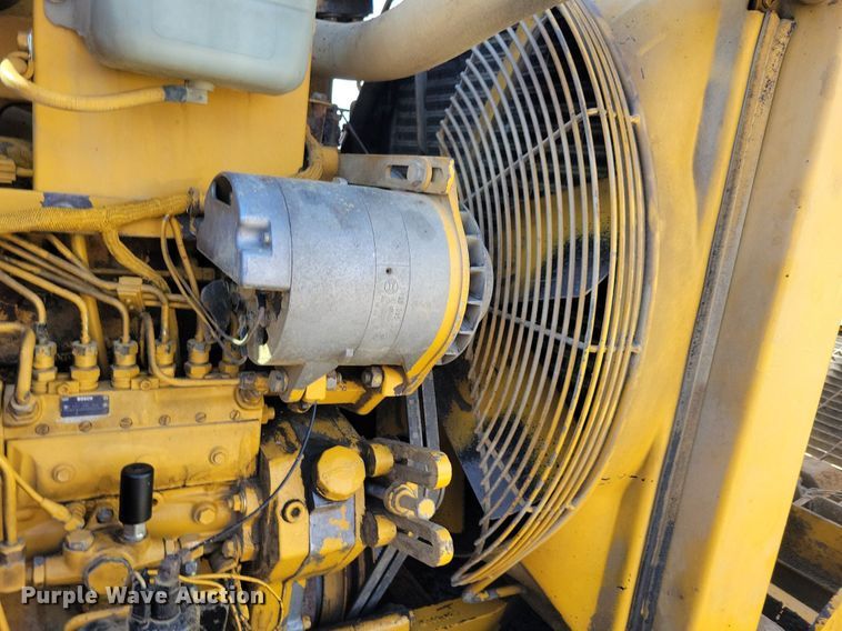 image for item DN4141 1995 John Deere 762B  scraper