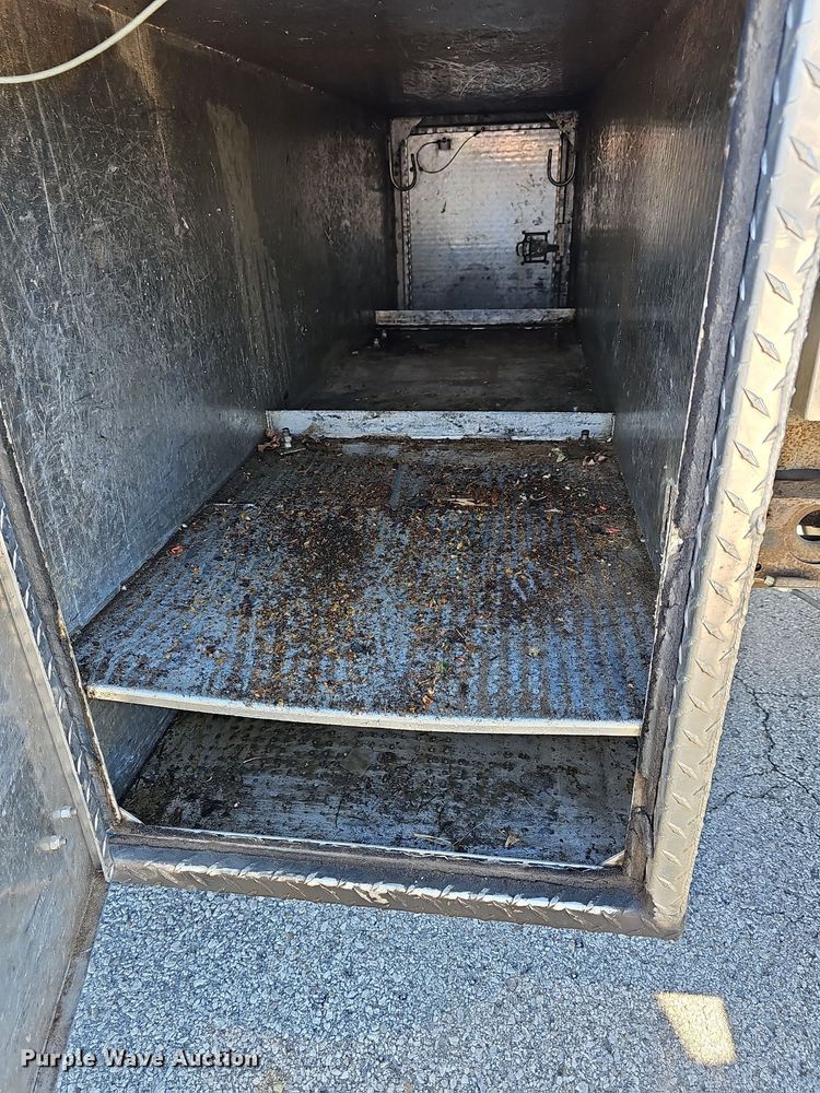 image for item DN8695 2009 Ford F550 XL Super Duty  dump truck