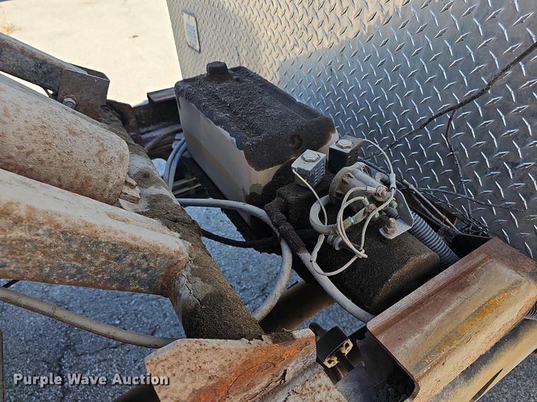 image for item DN8695 2009 Ford F550 XL Super Duty  dump truck