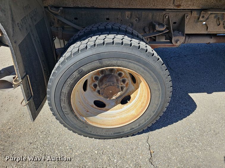 image for item DN8695 2009 Ford F550 XL Super Duty  dump truck