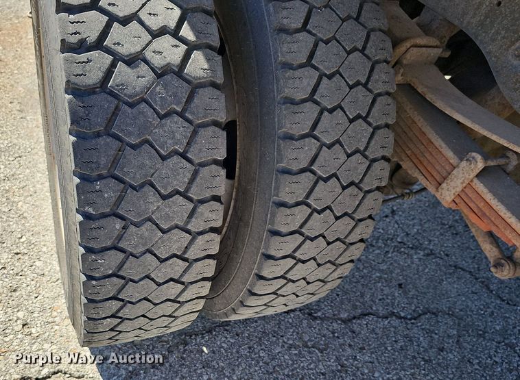 image for item DN8695 2009 Ford F550 XL Super Duty  dump truck