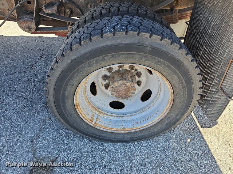 image for item DN8695 2009 Ford F550 XL Super Duty  dump truck