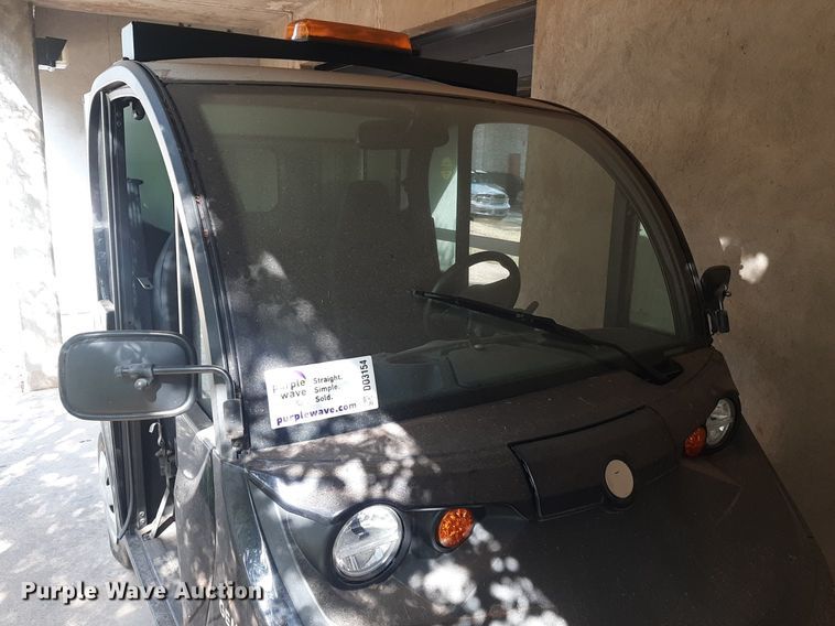 image for item DO3154 2019 Polaris GEM E2  golf cart