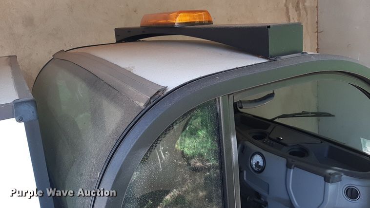 image for item DO3154 2019 Polaris GEM E2  golf cart