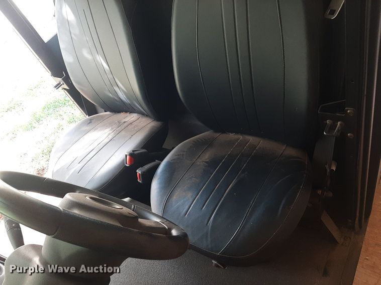 image for item DO3154 2019 Polaris GEM E2  golf cart