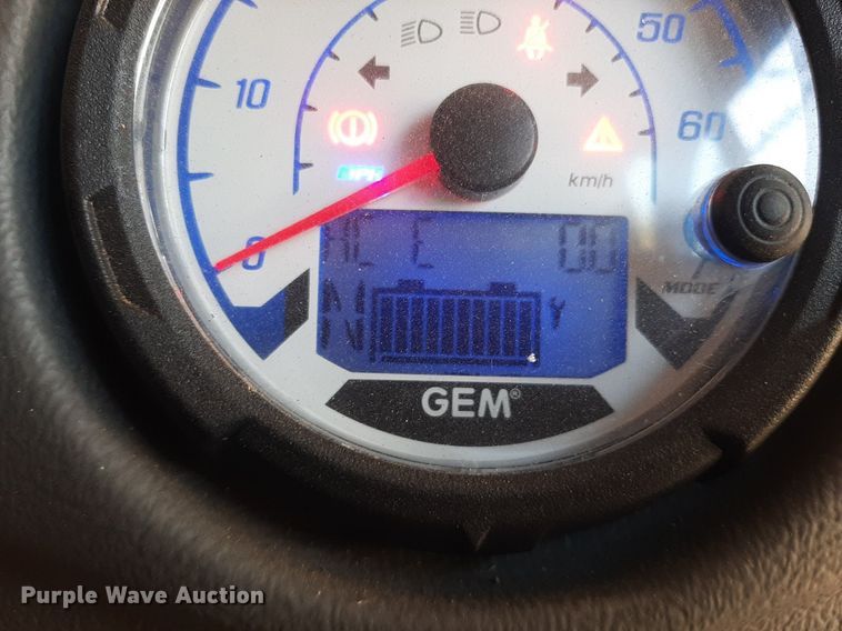 image for item DO3154 2019 Polaris GEM E2  golf cart