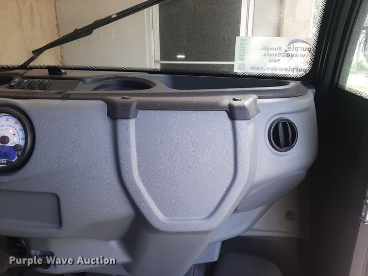 image for item DO3154 2019 Polaris GEM E2  golf cart