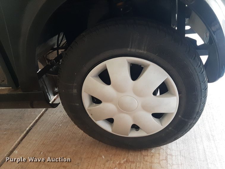 image for item DO3154 2019 Polaris GEM E2  golf cart