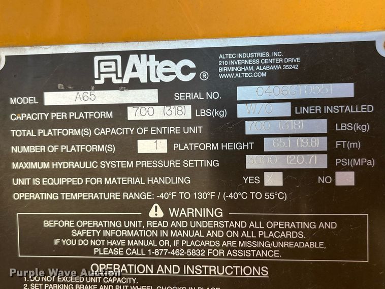 image for item DP2070 2006 International 7400  bucket truck