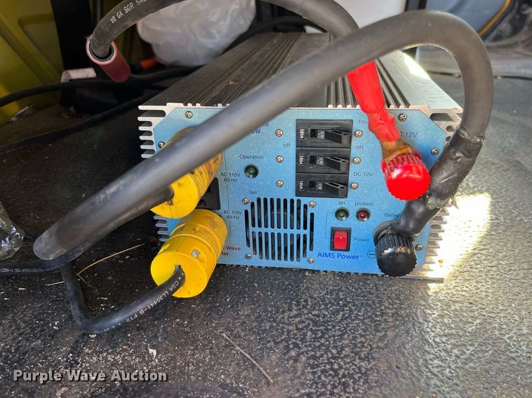 image for item DP2070 2006 International 7400  bucket truck