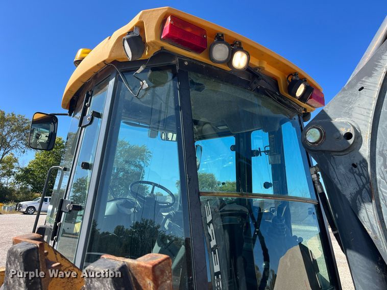 image for item DP2072 2009 John Deere 410J  backhoe