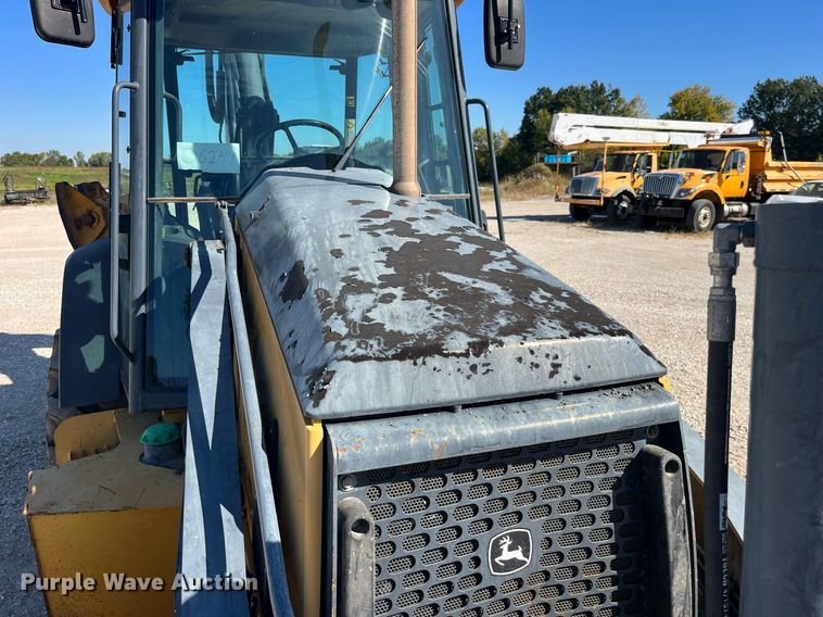 image for item DP2072 2009 John Deere 410J  backhoe