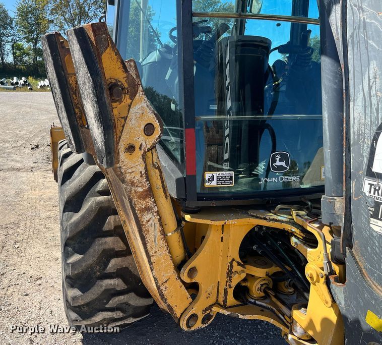 image for item DP2072 2009 John Deere 410J  backhoe