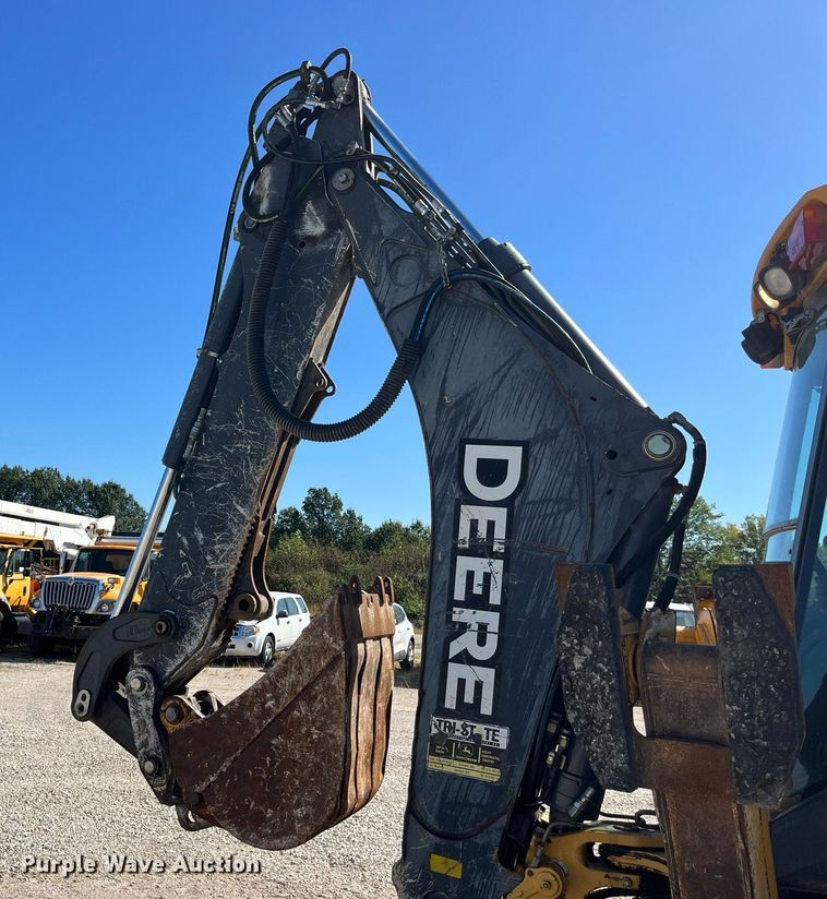 image for item DP2072 2009 John Deere 410J  backhoe