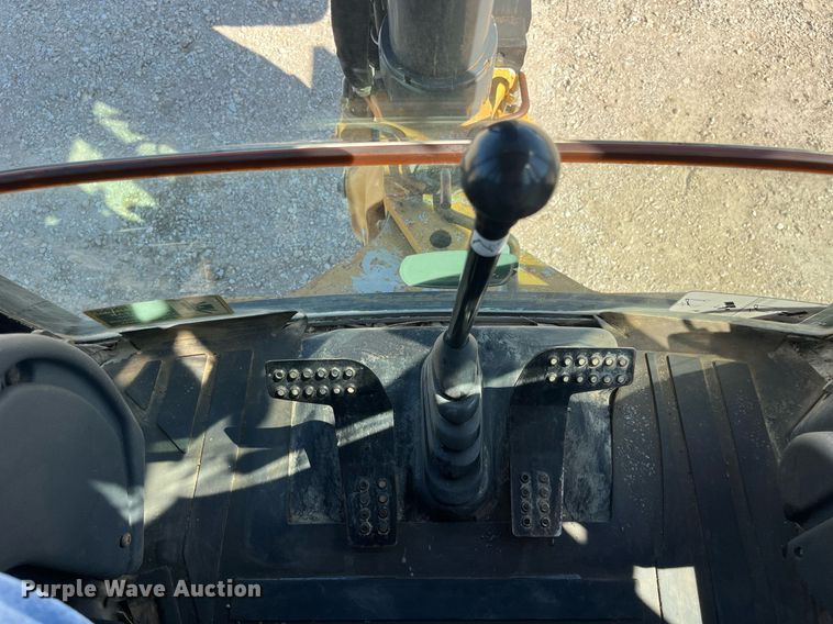 image for item DP2072 2009 John Deere 410J  backhoe