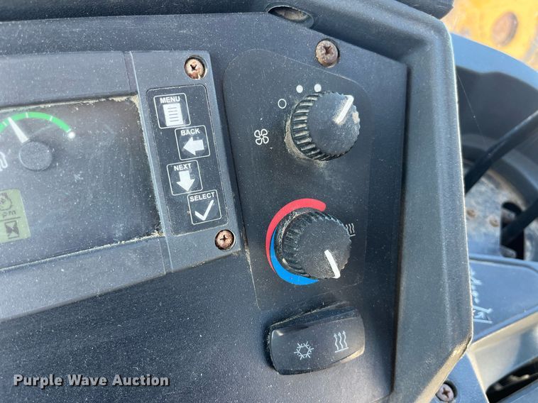 image for item DP2072 2009 John Deere 410J  backhoe