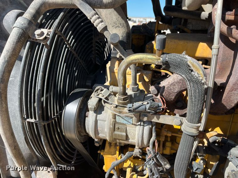 image for item DP2072 2009 John Deere 410J  backhoe