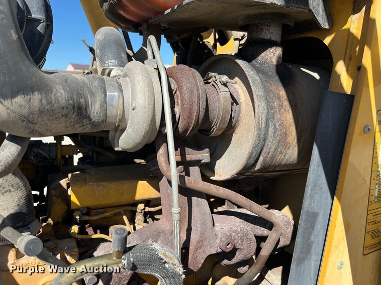 image for item DP2072 2009 John Deere 410J  backhoe