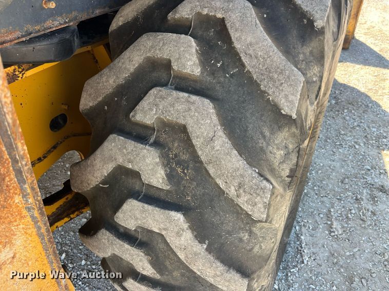 image for item DP2072 2009 John Deere 410J  backhoe